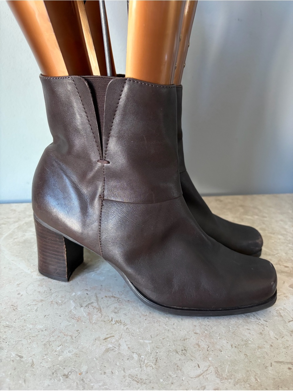 Vintage Y2K Bass Leather Block Heel Square Toe Ankle Boots Size 9.5 Brown